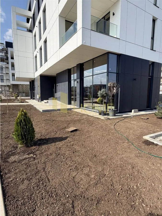 Spatiu comercial parter de bloc, Ploiesti, Albert. - foto 6