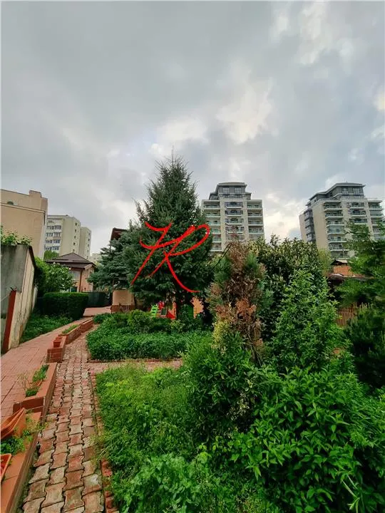 Vanzare teren cu 2 vile Tei - langa Parc - foto 1