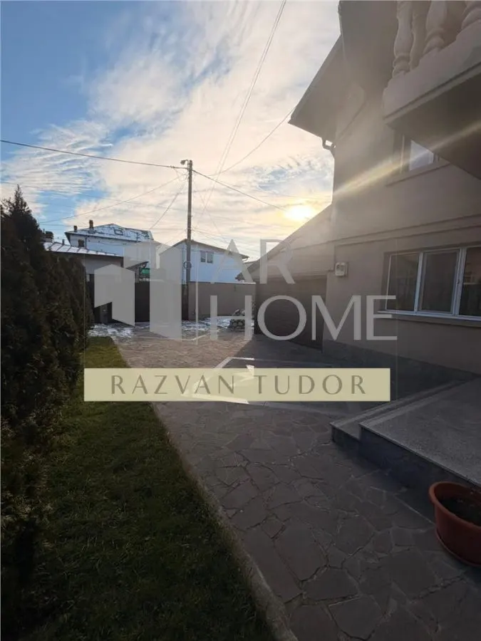 Casa 5 camere , renovata 2020 cu garaj , Ploiesti , central - foto 2