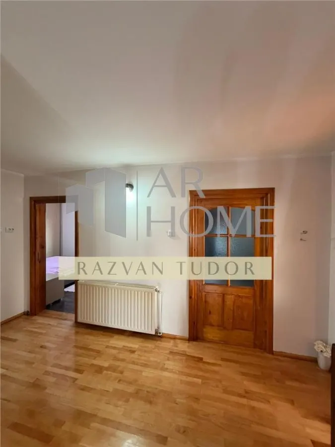 Casa 5 camere , renovata 2020 cu garaj , Ploiesti , central - foto 12