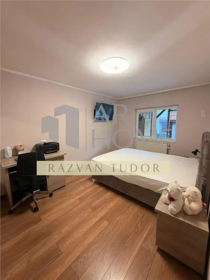 Casa 5 camere , renovata 2020 cu garaj , Ploiesti , central - foto 13
