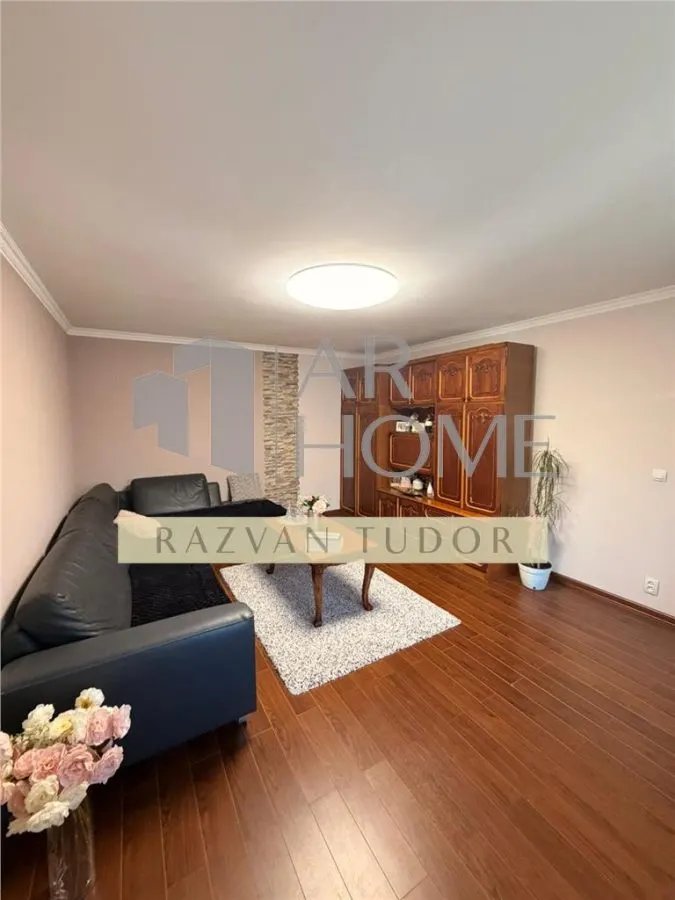 Casa 5 camere , renovata 2020 cu garaj , Ploiesti , central - foto 19