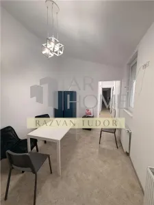 Spatiu birouri cu parcare proprie , Ploiesti, ultracentral - foto 2