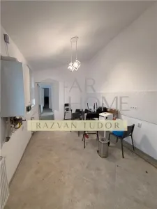 Spatiu birouri cu parcare proprie , Ploiesti, ultracentral - foto 3