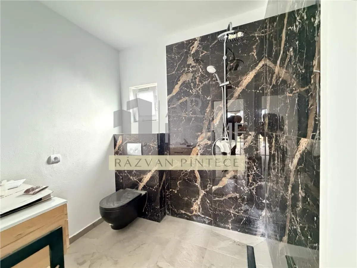 Pensiune 6 camere, teren 12713 mp, Dealul Mare, Urlati, Prahova - foto 9
