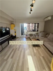 Apartament 3 camere, centrala proprie, Ploiesti, zona centrala - foto 2