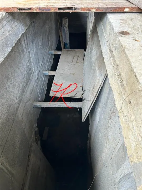 Vând casa bătrânească demolabila - foto 2