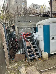 Vând casa bătrânească demolabila - foto 18