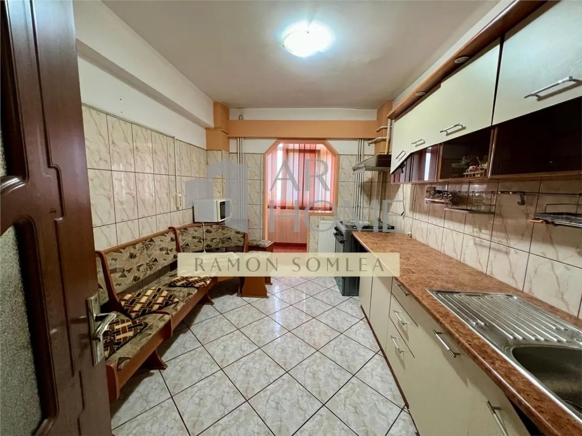 Vanzare apartament 4 camere, spatios, 9 mai, Ploiesti - foto 4