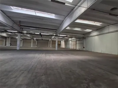 Spatiu Industrial - 4500 mp - Productie - Depozitare - Distributie - foto 17