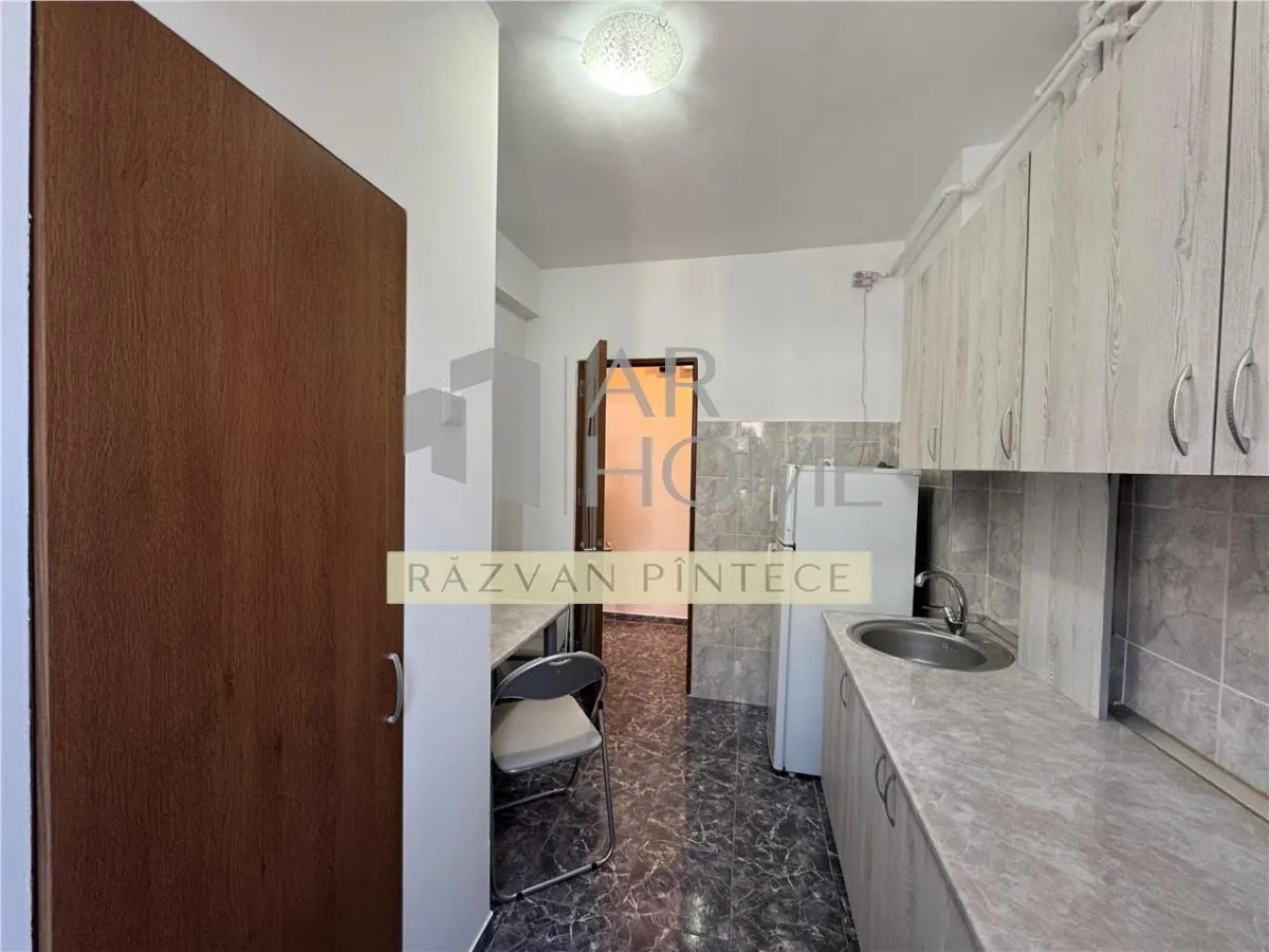 Apartament 2 camere, renovat, ultracentral, Ploiesti - foto 8