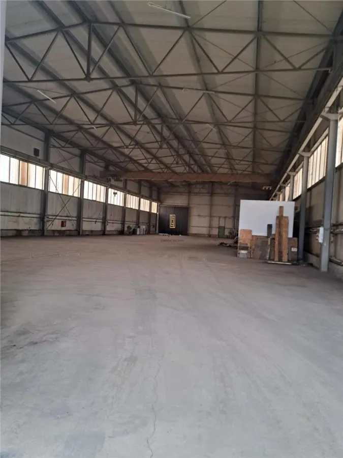 Spatiu Industrial - 1300 mp - Logistica - Depozitare - Productie - foto 1