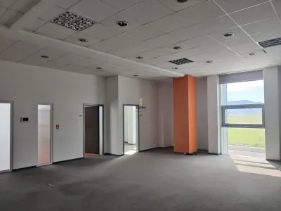 Spatii Birouri - 440 mp - Zona Shopping City Sibiu - foto 15