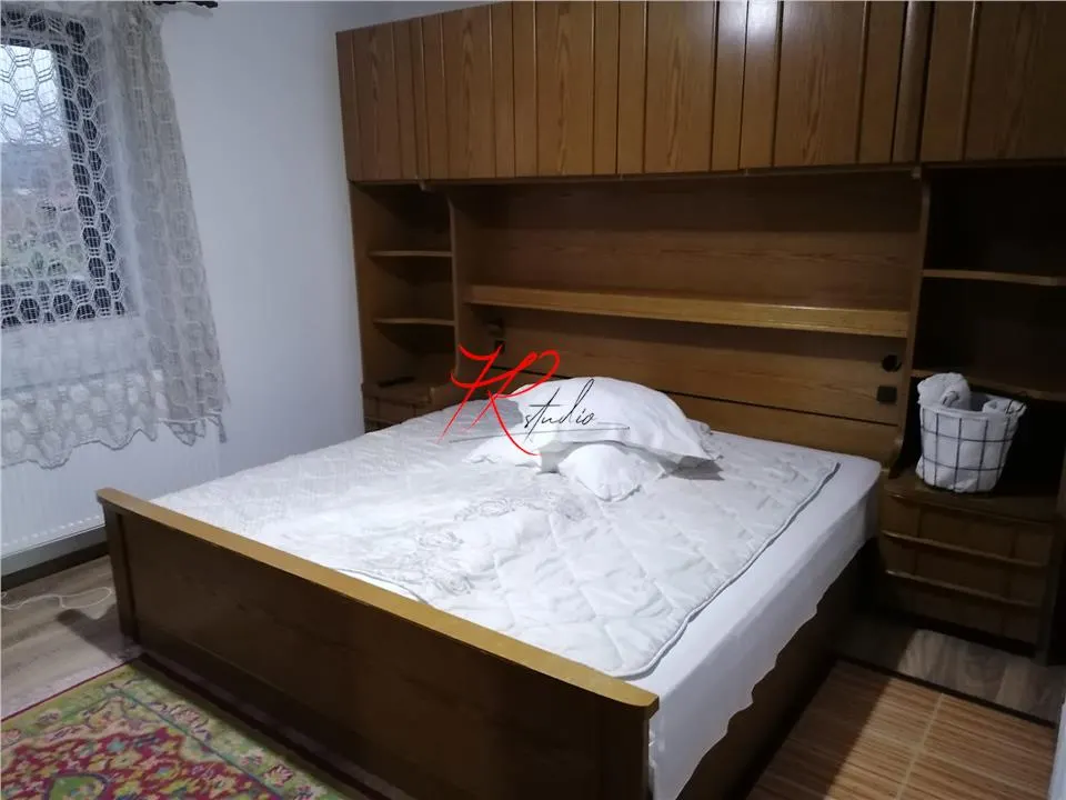 Vanzare Pensiune mobilata si utilata Valenii de Munte - foto 12
