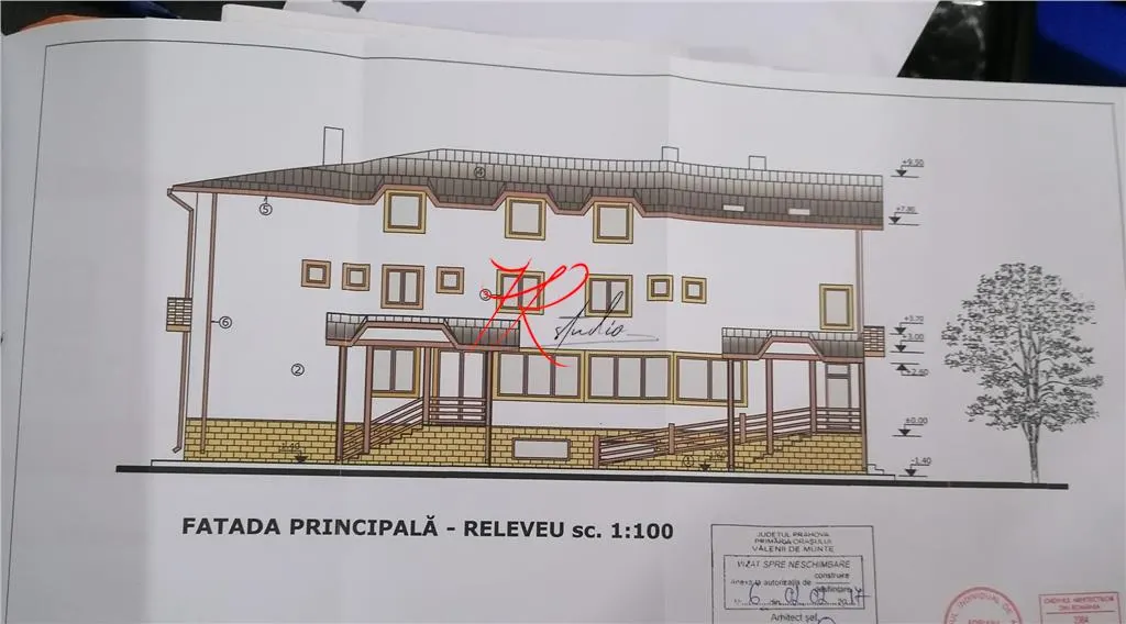 Vanzare Pensiune mobilata si utilata Valenii de Munte - foto 4
