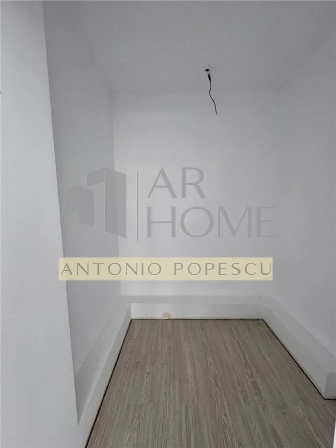 Penthouse de tip duplex, 2 camere, in Ploiesti, zona Albert - foto 12