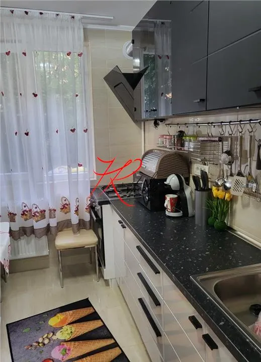 Apartament 3 camere renovat TOTAL zona Masina de Paine - foto 4