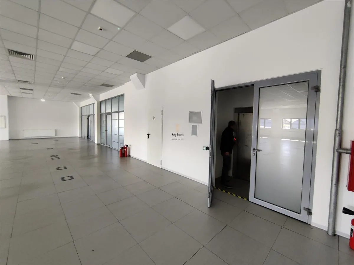 Spatii Birouri - 1500 mp - Piata Cibin - foto 14