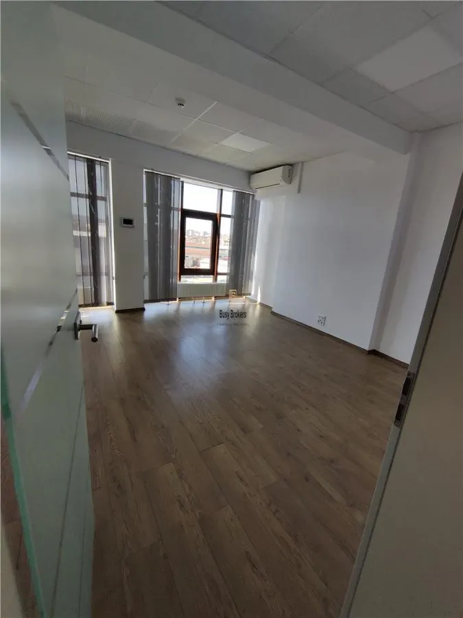 Spatii Birouri - 1500 mp - Piata Cibin - foto 24