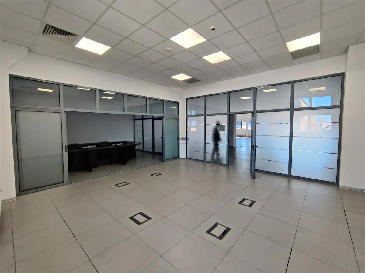 Spatii Birouri - 1500 mp - Piata Cibin - foto 8