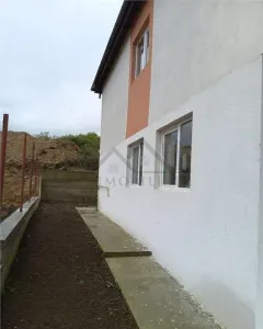 Mutare imediata! LIBERA - LA CHEIE  Visani vila P+1 duplex la str. Principala - foto 18