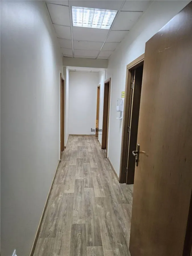 Spatii Birouri - 500 mp - Sos Sibiului - foto 20