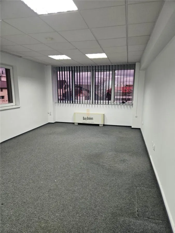 Spatii Birouri - 500 mp - Sos Sibiului - foto 3