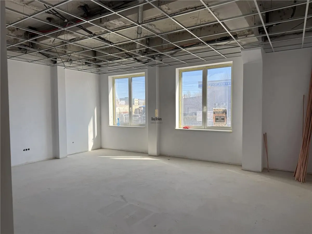 Spatiu Comercial - 350 mp - Showroom - Comert - Servicii - foto 2
