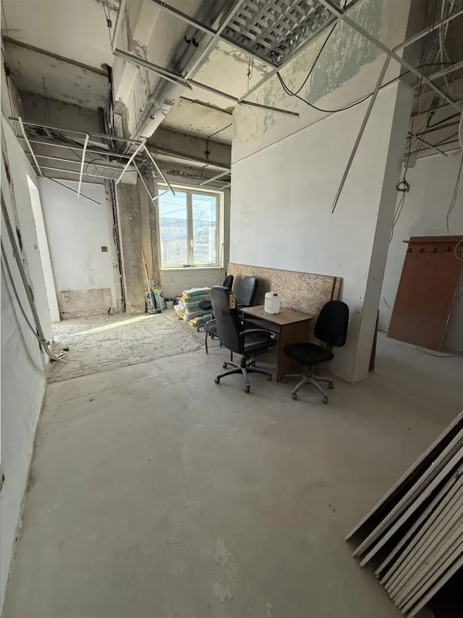 Spatiu Comercial - 350 mp - Showroom - Comert - Servicii - foto 4