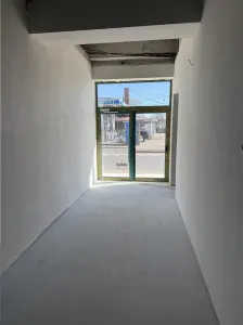 Spatiu Comercial - 350 mp - Showroom - Comert - Servicii - foto 5
