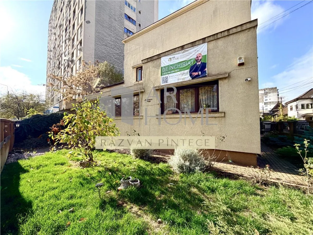 Vanzare vila D+P+1E, Bulevardul Castanilor, Ploiesti - foto 1
