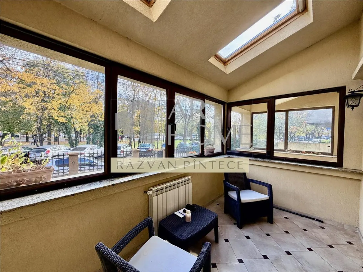 Vanzare vila D+P+1E, Bulevardul Castanilor, Ploiesti - foto 13