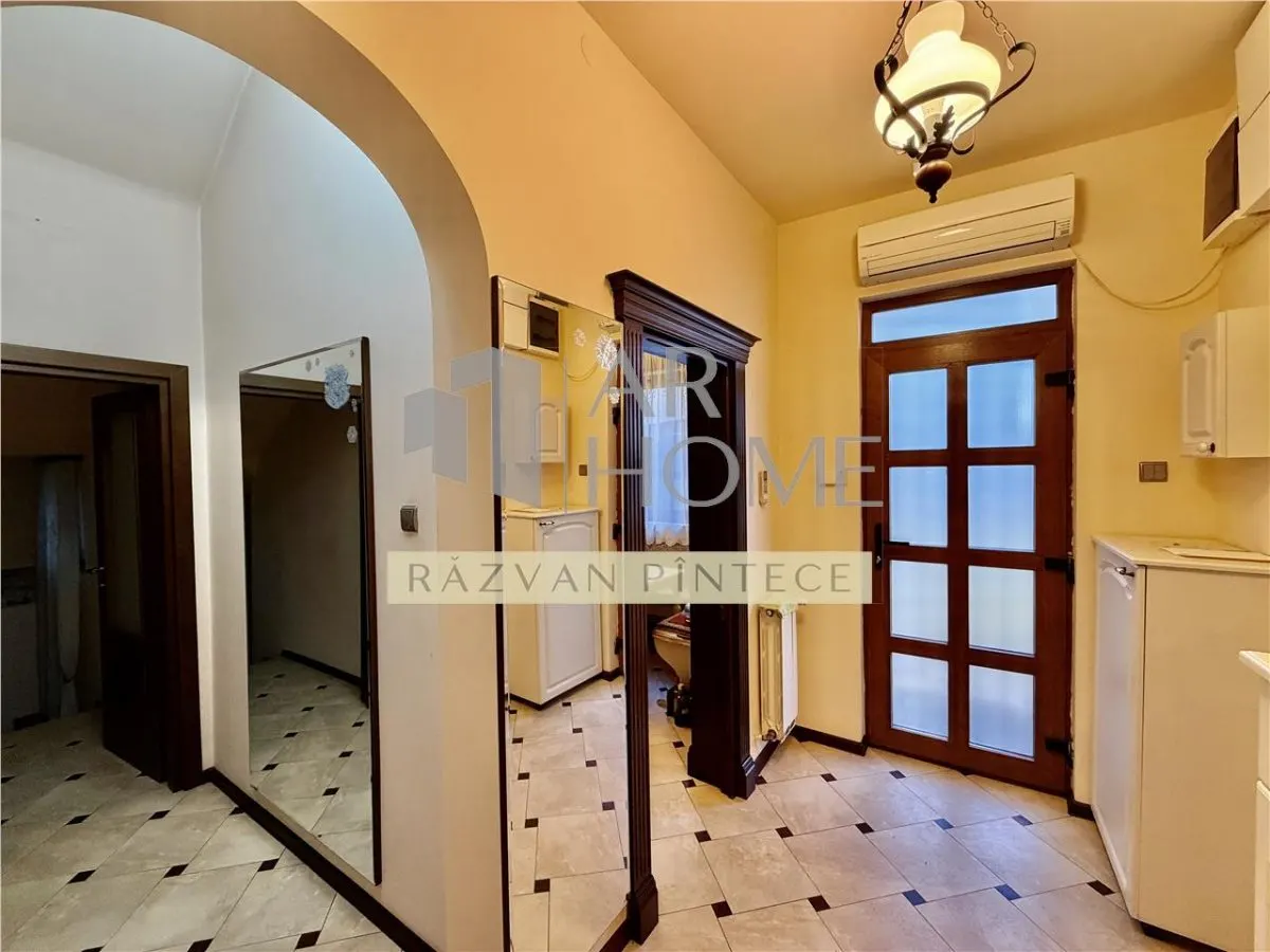 Vanzare vila D+P+1E, Bulevardul Castanilor, Ploiesti - foto 14