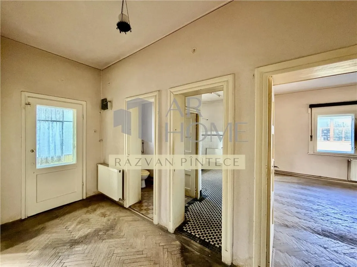 Vanzare vila D+P+1E, Bulevardul Castanilor, Ploiesti - foto 22