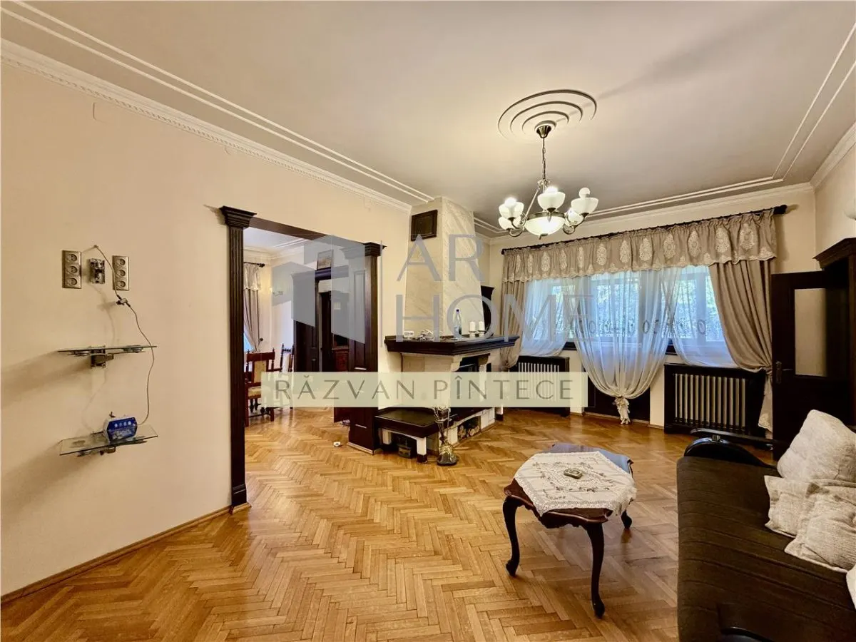 Vanzare vila D+P+1E, Bulevardul Castanilor, Ploiesti - foto 6