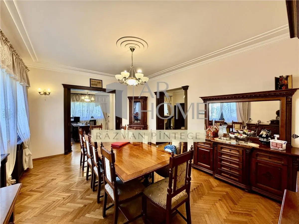 Vanzare vila D+P+1E, Bulevardul Castanilor, Ploiesti - foto 9