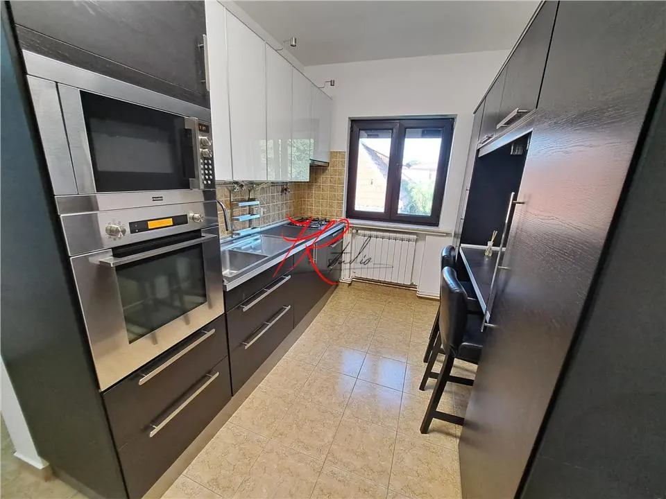 Vanzare apartament 4 camere domeni, renovat - foto 1