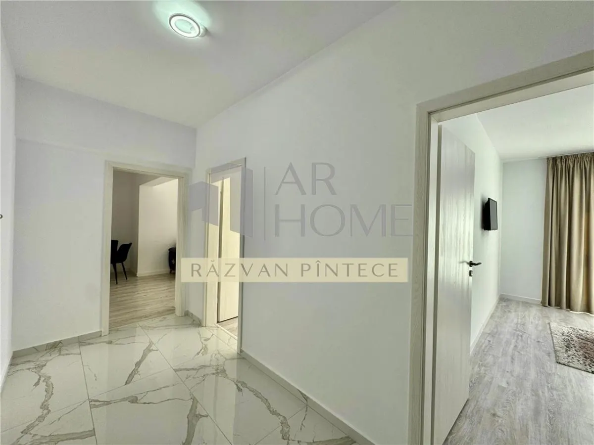 Inchiriere apartament 3 camere de lux, prima inchiriere, centrala termica, zona Nord, Ploiesti. - foto 11