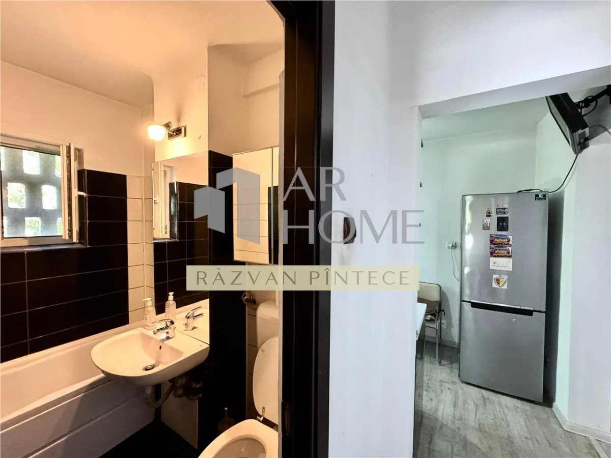Inchiriere apartament 2 camere, decomandat, zona Nord, Ploiesti. - foto 12