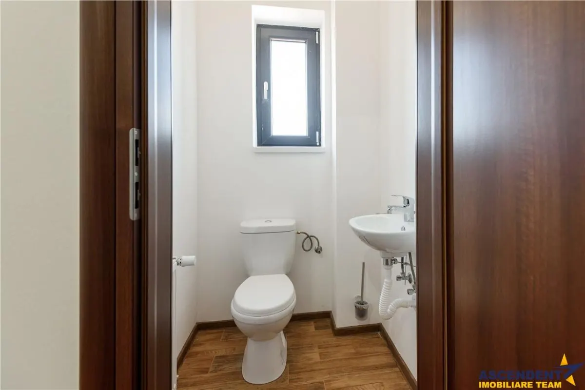 Hala moderna +3.000mp curte, conditii optime, exterior Brasov - foto 18