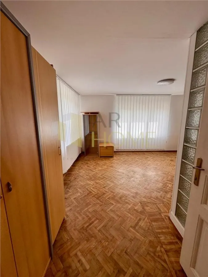 Casa 3 camere pentru activitati comerciale sau cazare muncitori, Ploiesti, zona centrala. - foto 4
