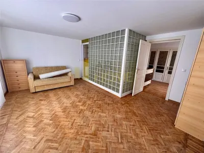 Casa 3 camere pentru activitati comerciale sau cazare muncitori, Ploiesti, zona centrala. - foto 5