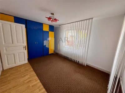 Casa 3 camere pentru activitati comerciale sau cazare muncitori, Ploiesti, zona centrala. - foto 7