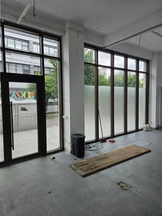 Spatiu Comercial - 200 mp - Showroom - Servicii - Clinica Medicala - foto 2