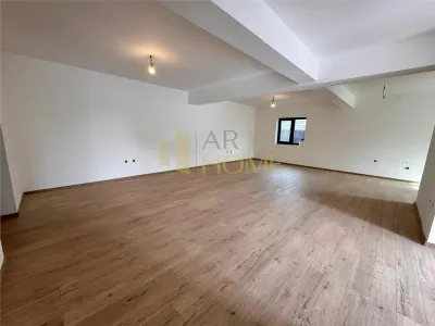 Casa 8 camere, in Ploiesti zona Albert - foto 2