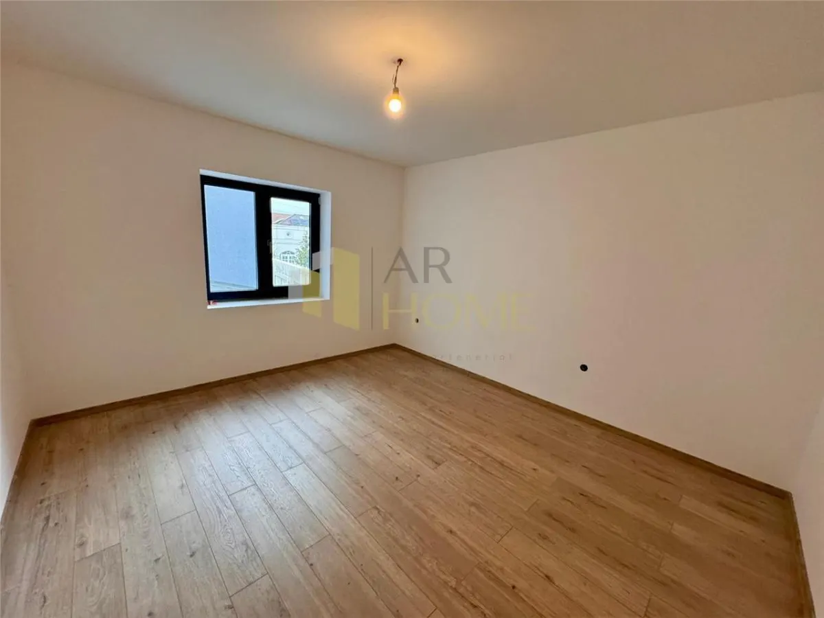 Casa 8 camere, in Ploiesti zona Albert - foto 13
