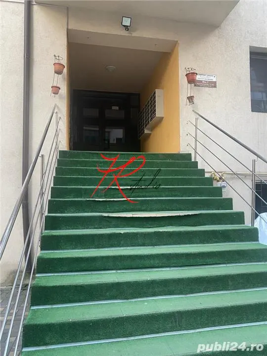 Se vinde apartament cu 2 camere decomandat in cartierul Confort Urban. - foto 4