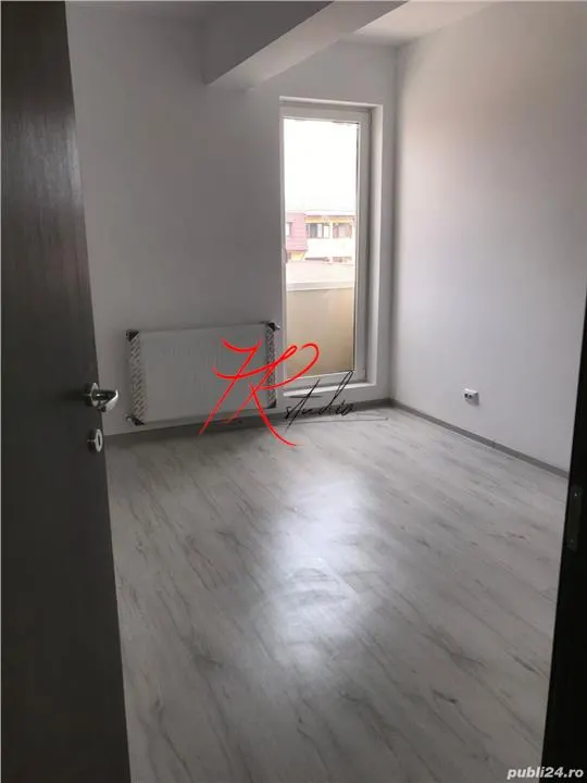 OPORTUNITATE! Apartament 3 camere decomandat- Drumul Fermei - foto 1