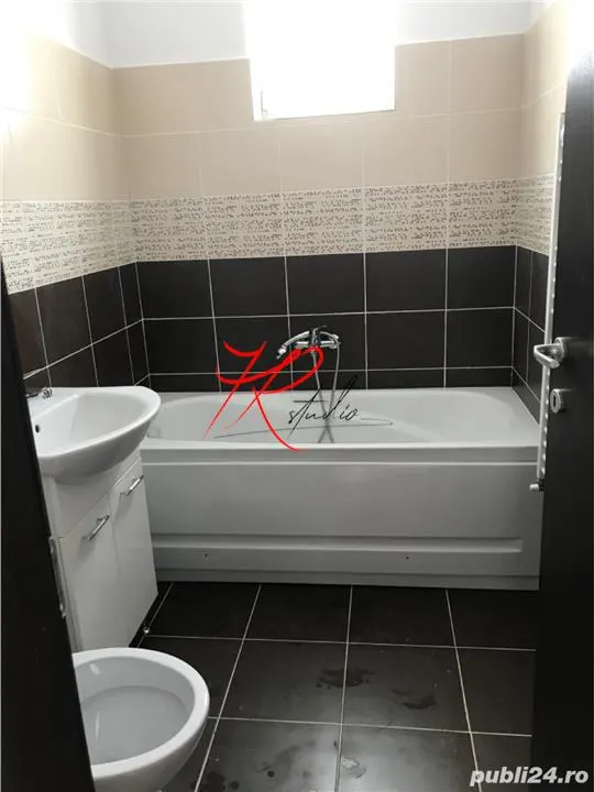 OPORTUNITATE! Apartament 3 camere decomandat- Drumul Fermei - foto 10