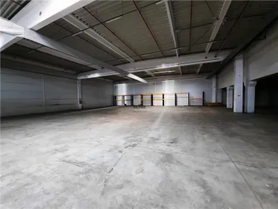 Spatiu Industrial - 2000 mp - Logistica - Depozitare - Distributie - foto 3